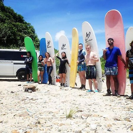 Отель Tropical Surf House Okinawa Онна Экстерьер фото