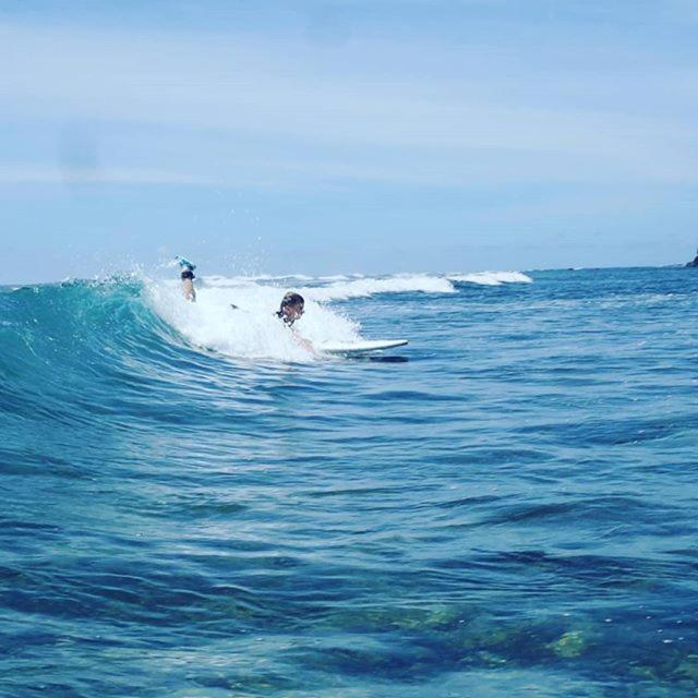 Отель Tropical Surf House Okinawa Онна Экстерьер фото