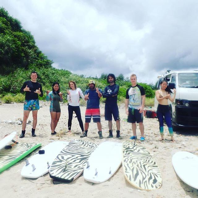 Отель Tropical Surf House Okinawa Онна Экстерьер фото