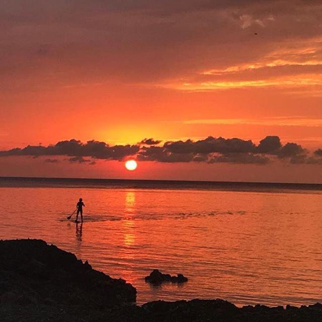 Отель Tropical Surf House Okinawa Онна Экстерьер фото