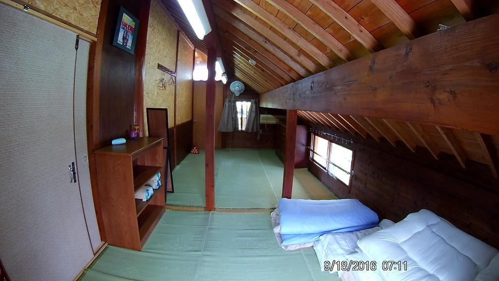 Отель Tropical Surf House Okinawa Онна Экстерьер фото