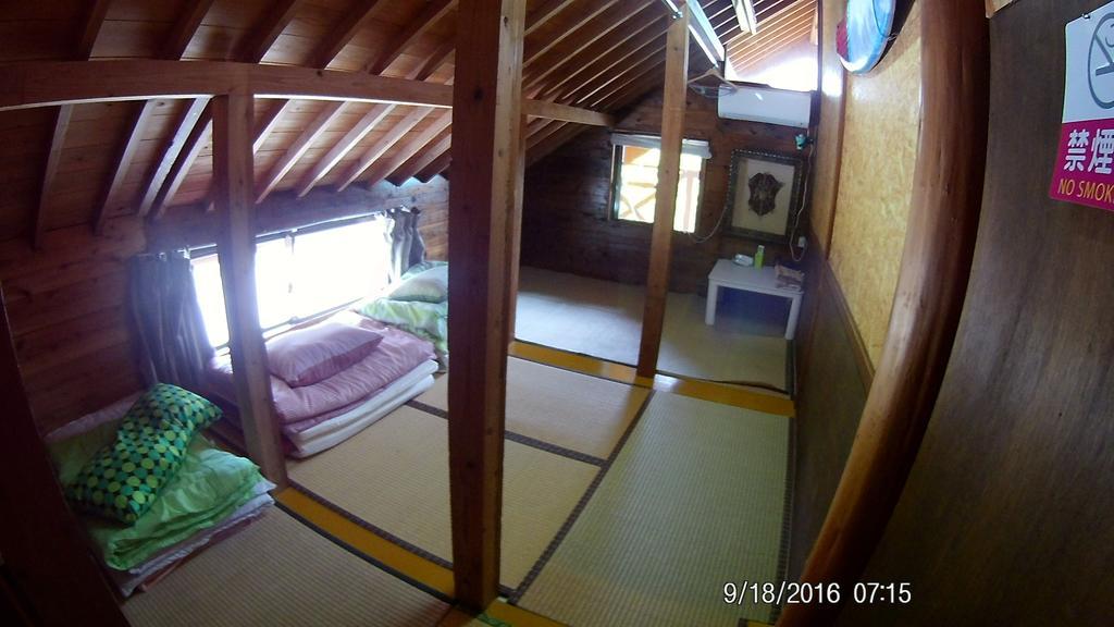 Отель Tropical Surf House Okinawa Онна Экстерьер фото