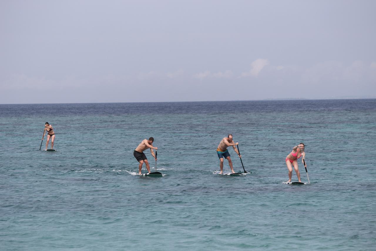 Отель Tropical Surf House Okinawa Онна Экстерьер фото