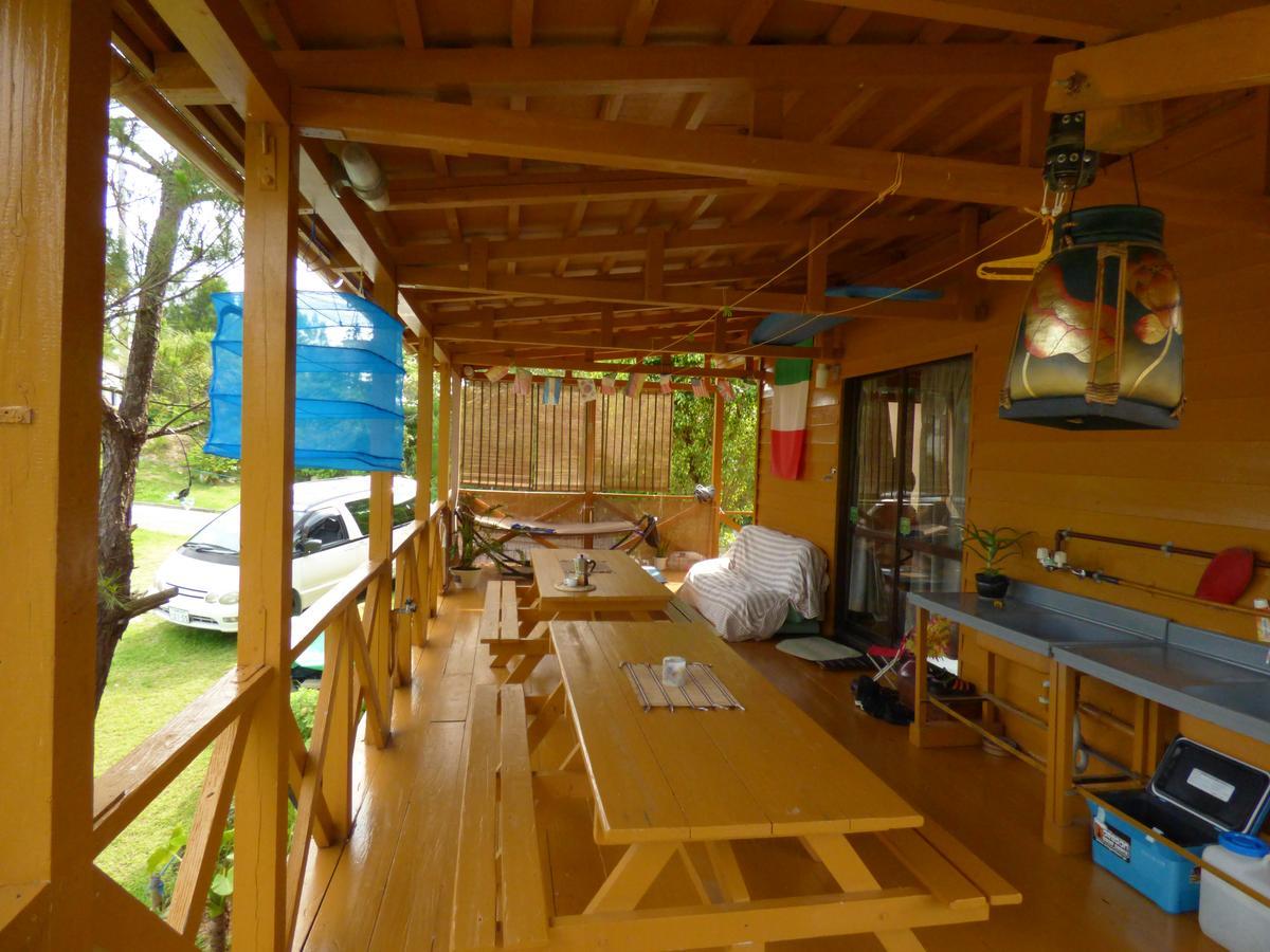 Отель Tropical Surf House Okinawa Онна Экстерьер фото